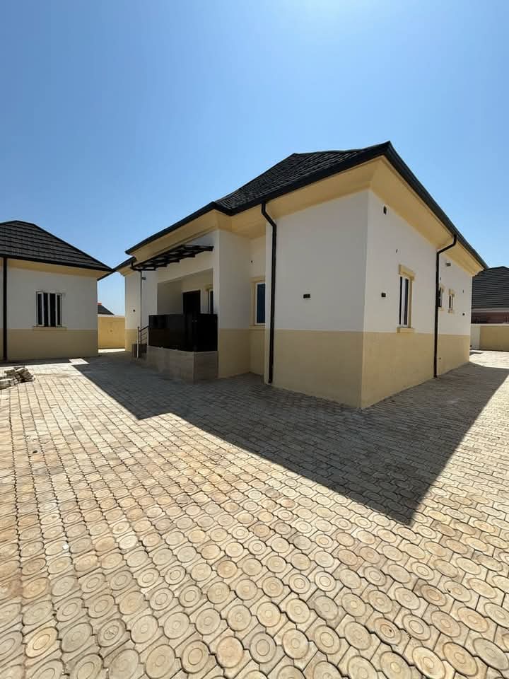Bungalow for Sale in Gwarimpa, FCT cover picture