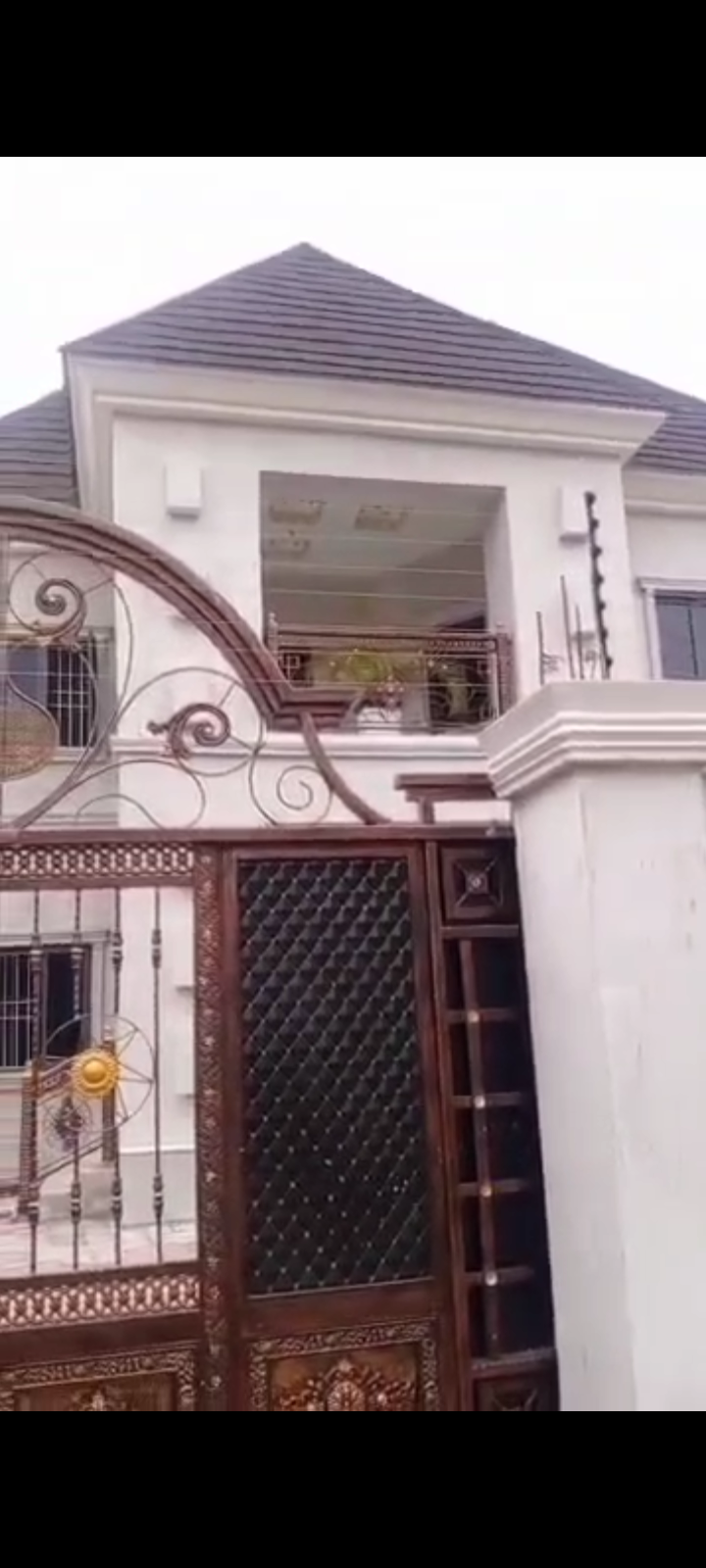 Duplex for Sale in Gwarimpa 2nd avenue, FCT cover picture