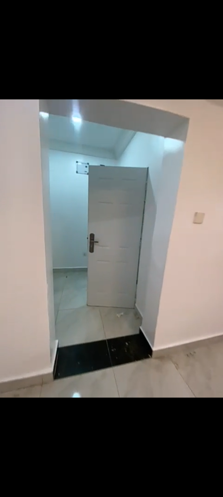 1 bedroom apartment cover picture