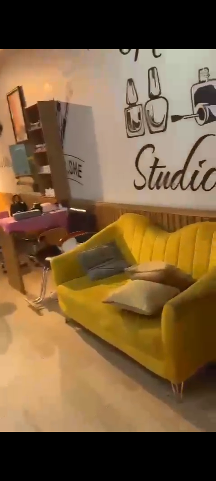 Plaza for Sale in Utako, FCT cover picture