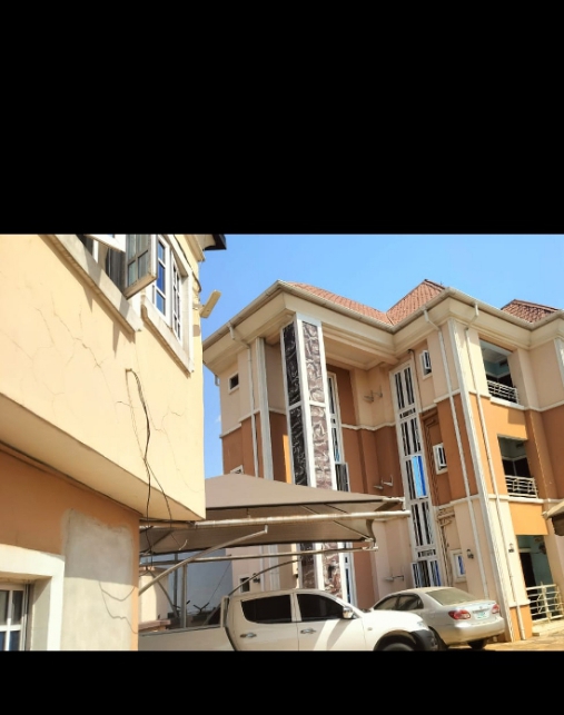 1 Bedroom Flat in Opposite Jemok Delta cover picture