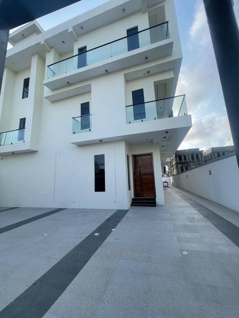 2 Bedroom Flat for Rent in Ajah, Lagos cover picture