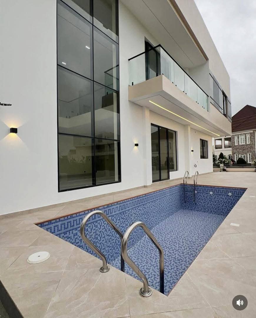 Duplex for Sale in Chevron lekki, Lagos cover picture