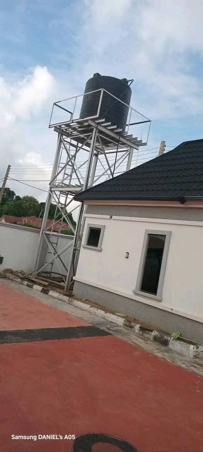 Bungalow for Sale in Infant jesus, Delta cover picture