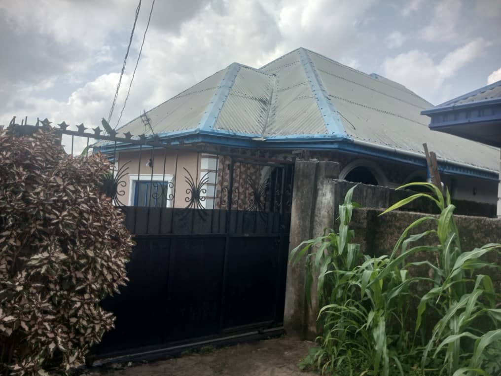 Bungalow for Sale in Idoro road by Julius Berger, Akwa Ibom cover picture