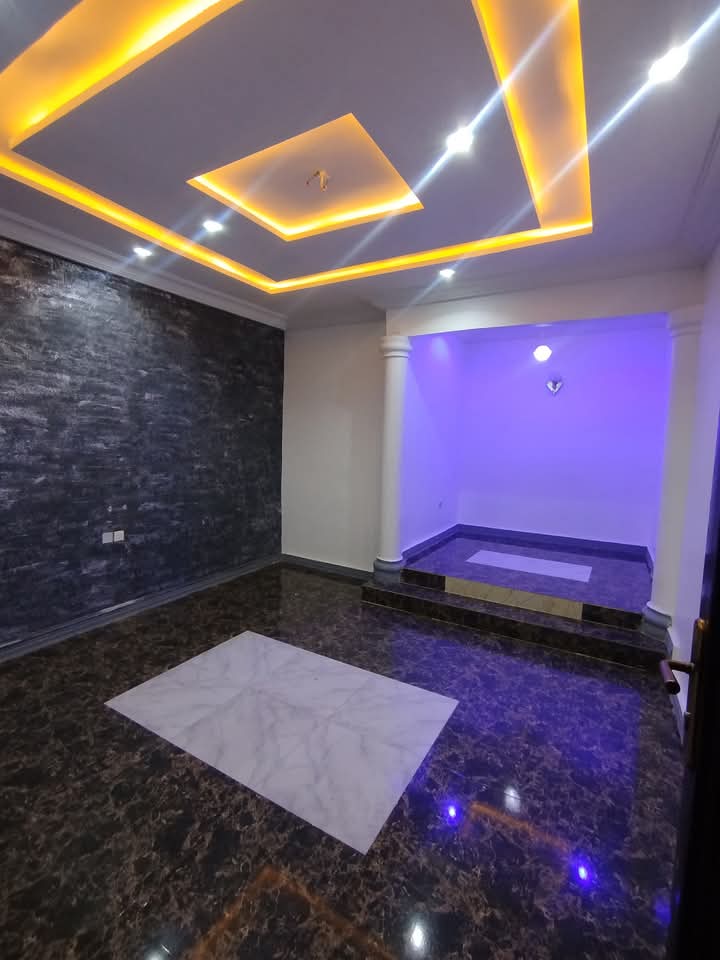 Bungalow for Rent in Uyo village road ,off ikpa road, Akwa Ibom cover picture