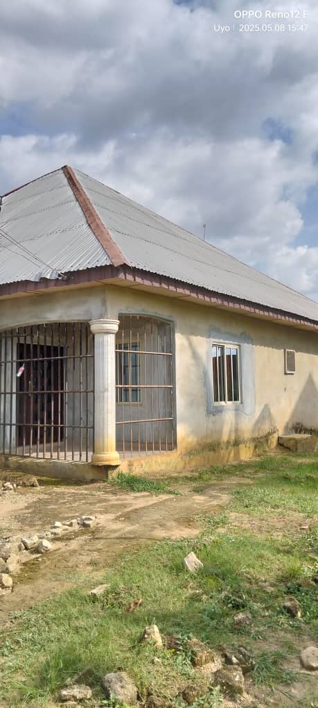 Bungalow for Sale in Mbierebe off stadium road, Akwa Ibom cover picture
