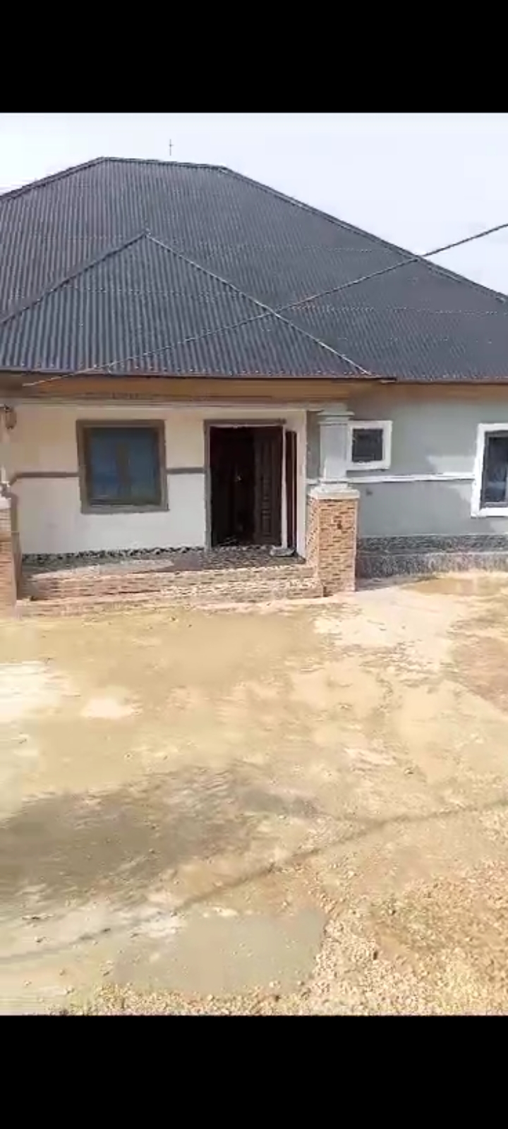 Bungalow for Sale in EKPERI NSUKARA ROAD, Akwa Ibom cover picture