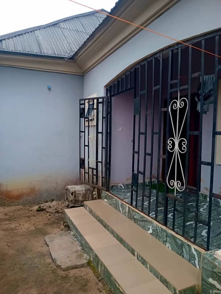 Bungalow for Sale in okung estate off ifa big junction,oron rd, Akwa Ibom cover picture