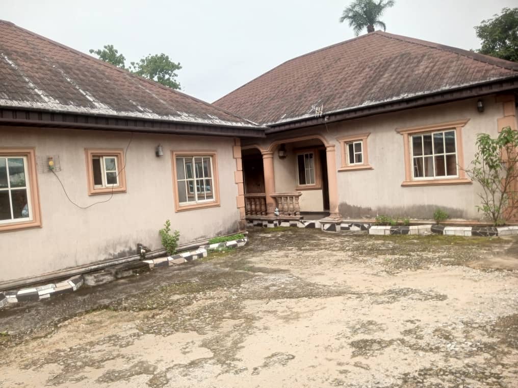 Bungalow for Sale in Off idoro road ,abak road ., Akwa Ibom cover picture