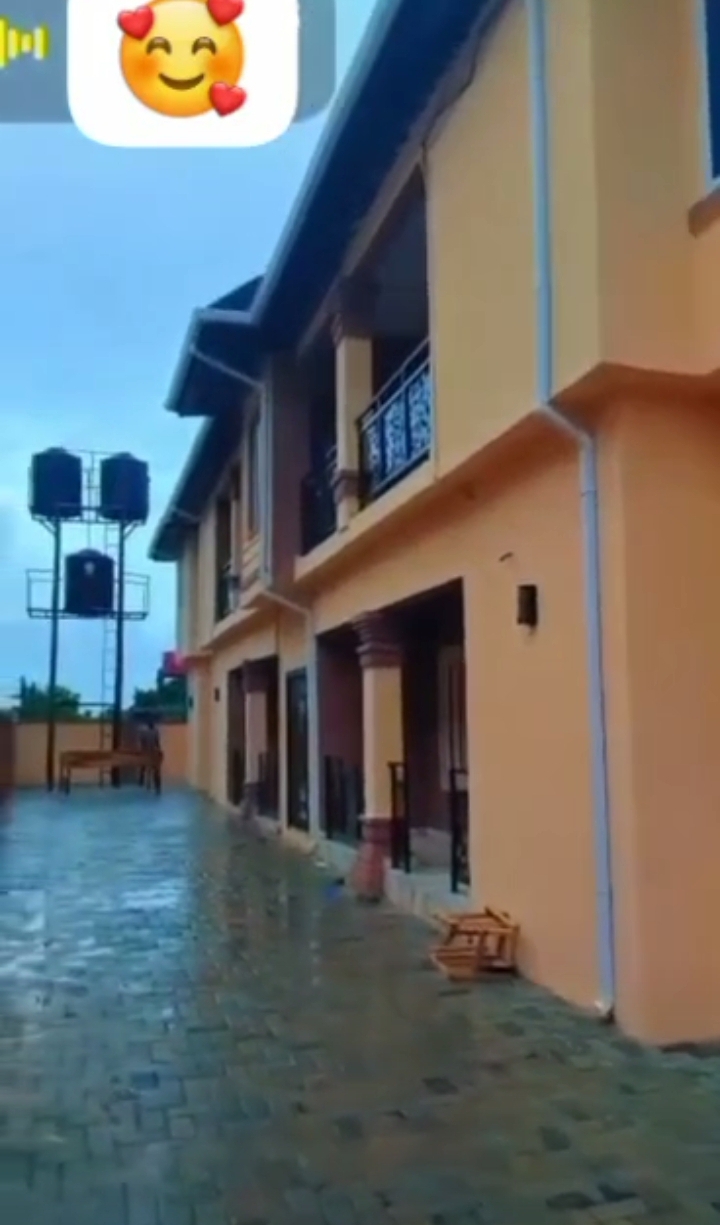 3 Bedroom Flat for Sale in Etete GRA, Edo cover picture
