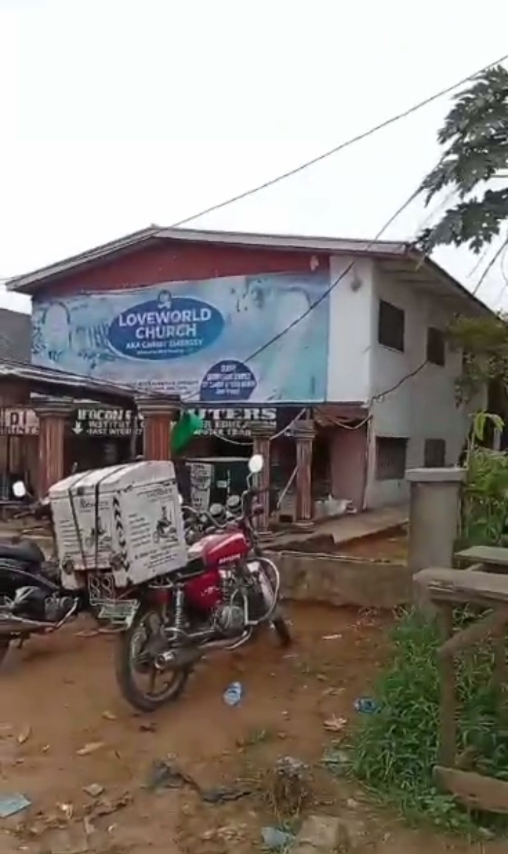 Plaza for Sale in Adesuwa junction, Edo cover picture