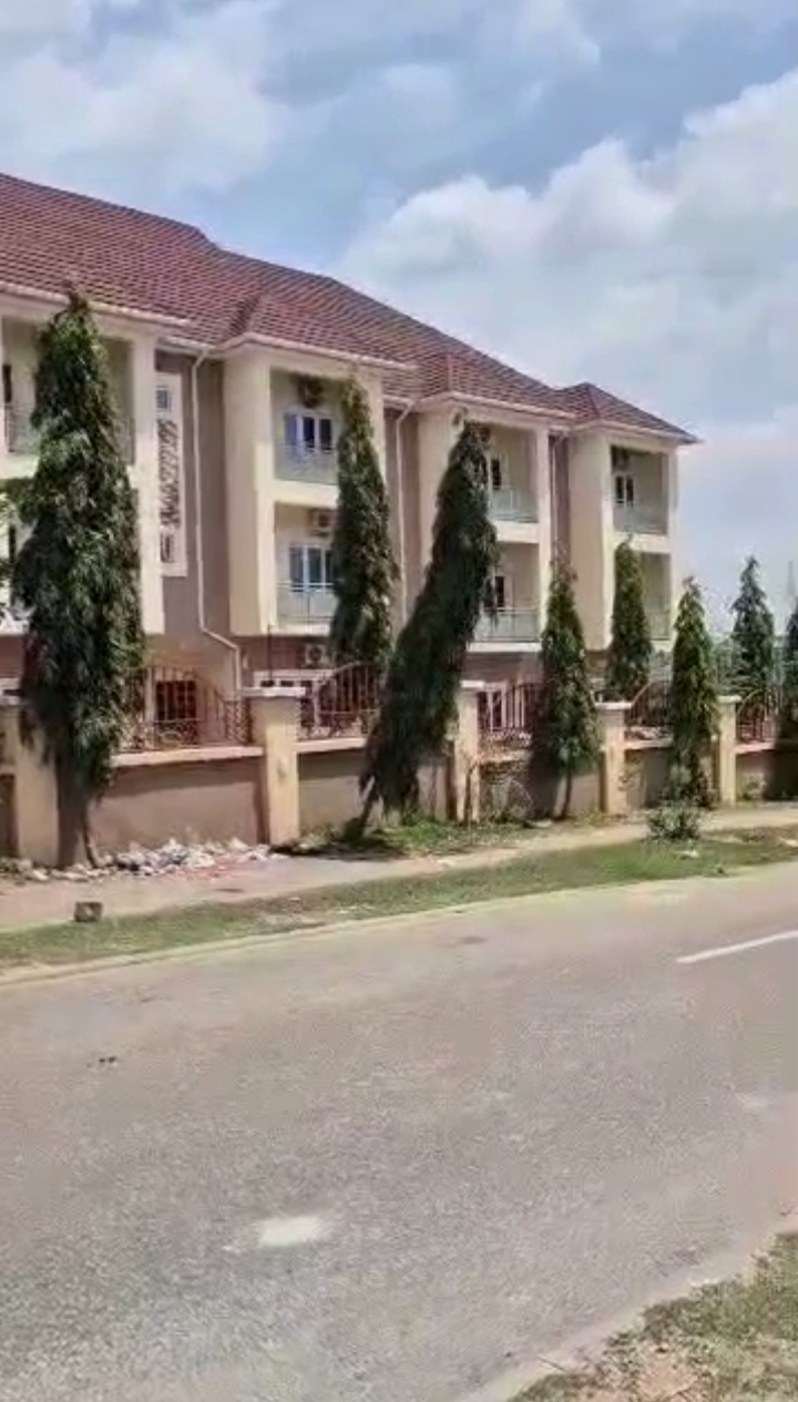 4 Bedroom Flat for Sale in Gazupe, FCT cover picture