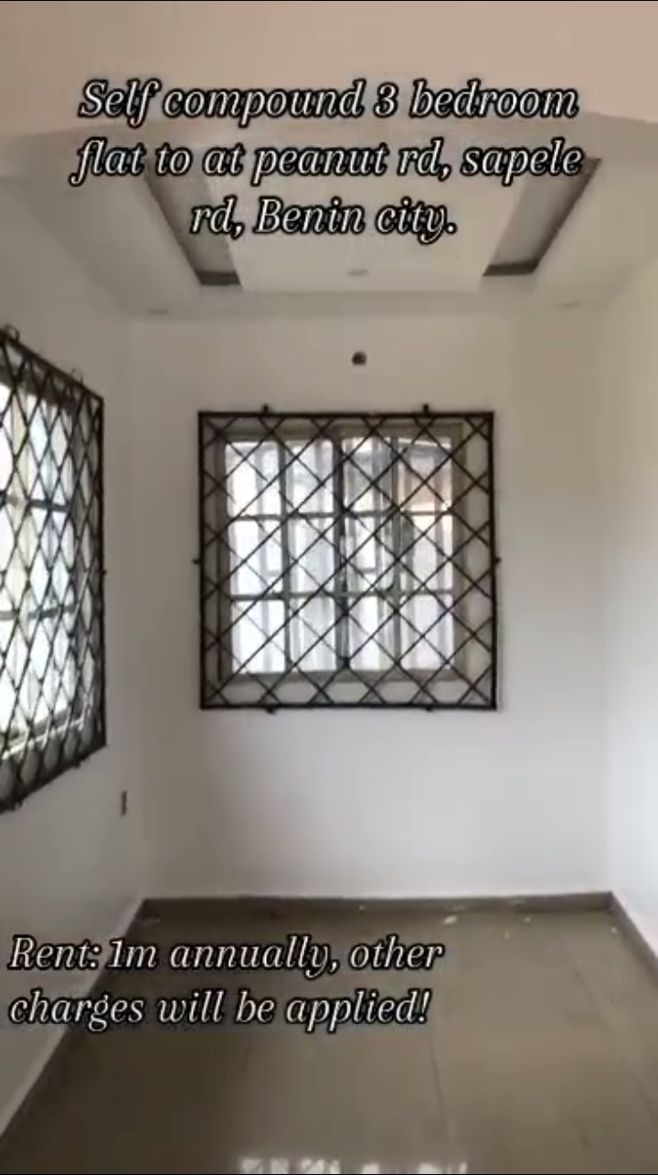 3 Bedroom Flat in Peanut road off sapele road Edo cover picture