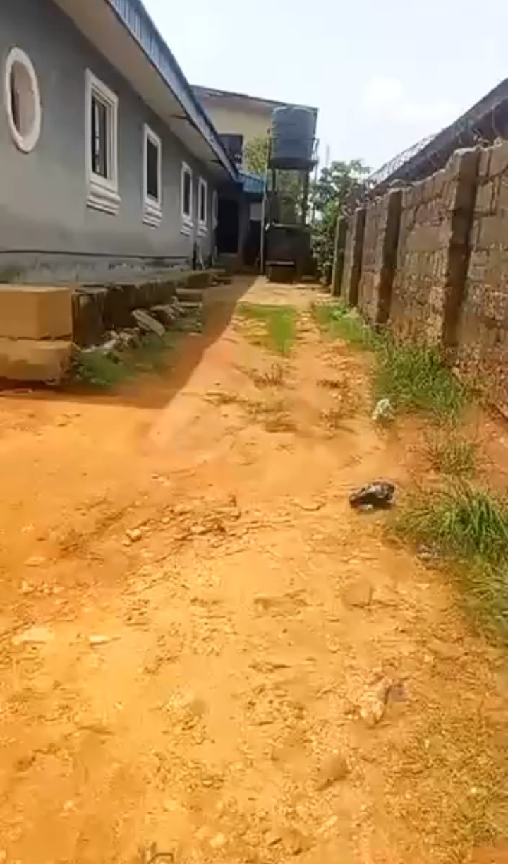 Bungalow for Sale in Lucky way ikpoba Hill upper mission, Edo cover picture