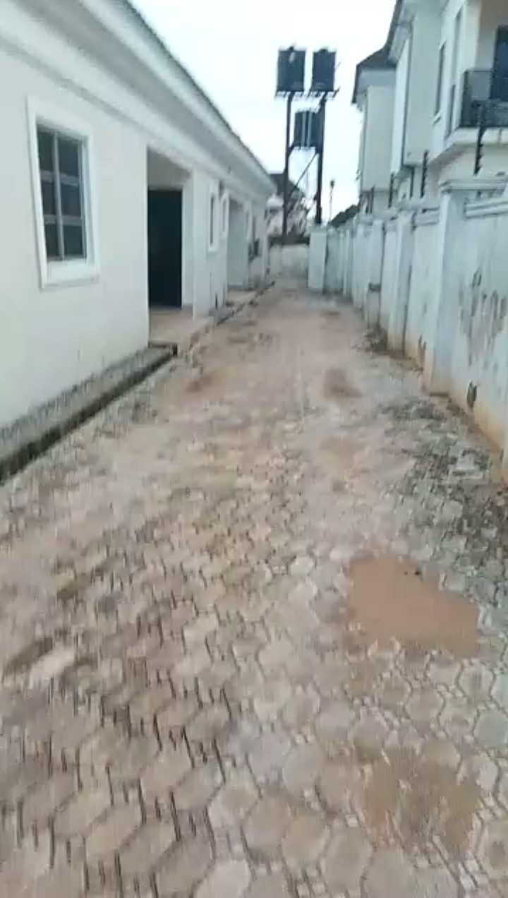 3 Bedroom Flat in Ugbor Edo cover picture