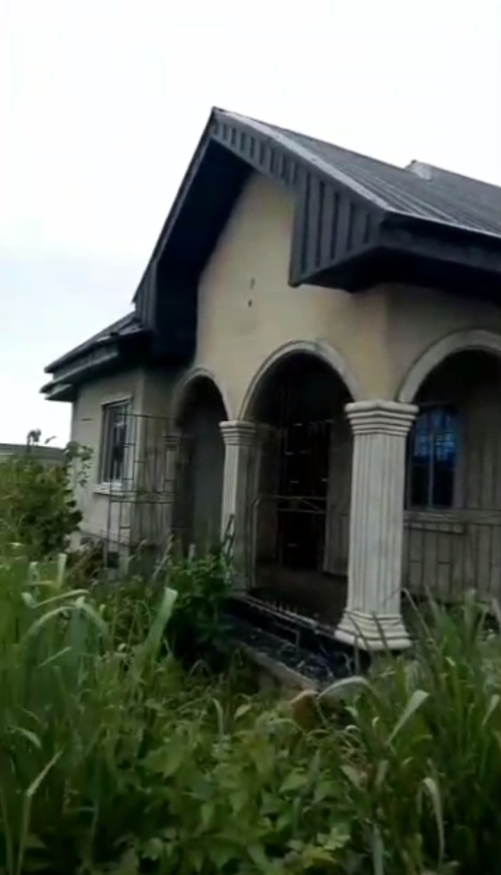 Bungalow for Sale in Adesa Warri, Delta cover picture