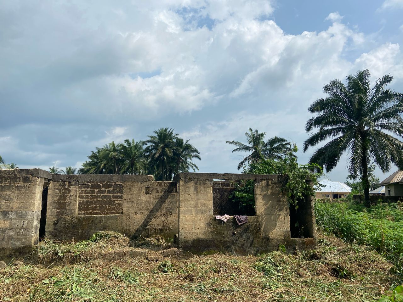 Uncompleted Building in Shelter Afrique extension Akwa Ibom cover picture
