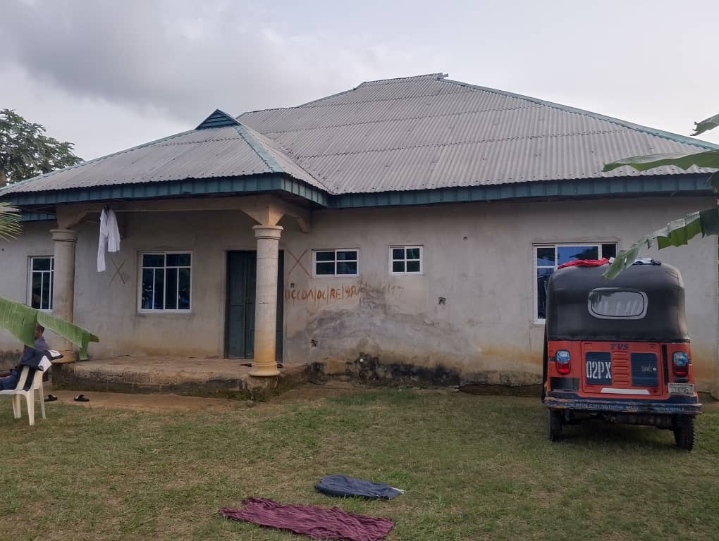 Bungalow in Off oron road Akwa Ibom cover picture