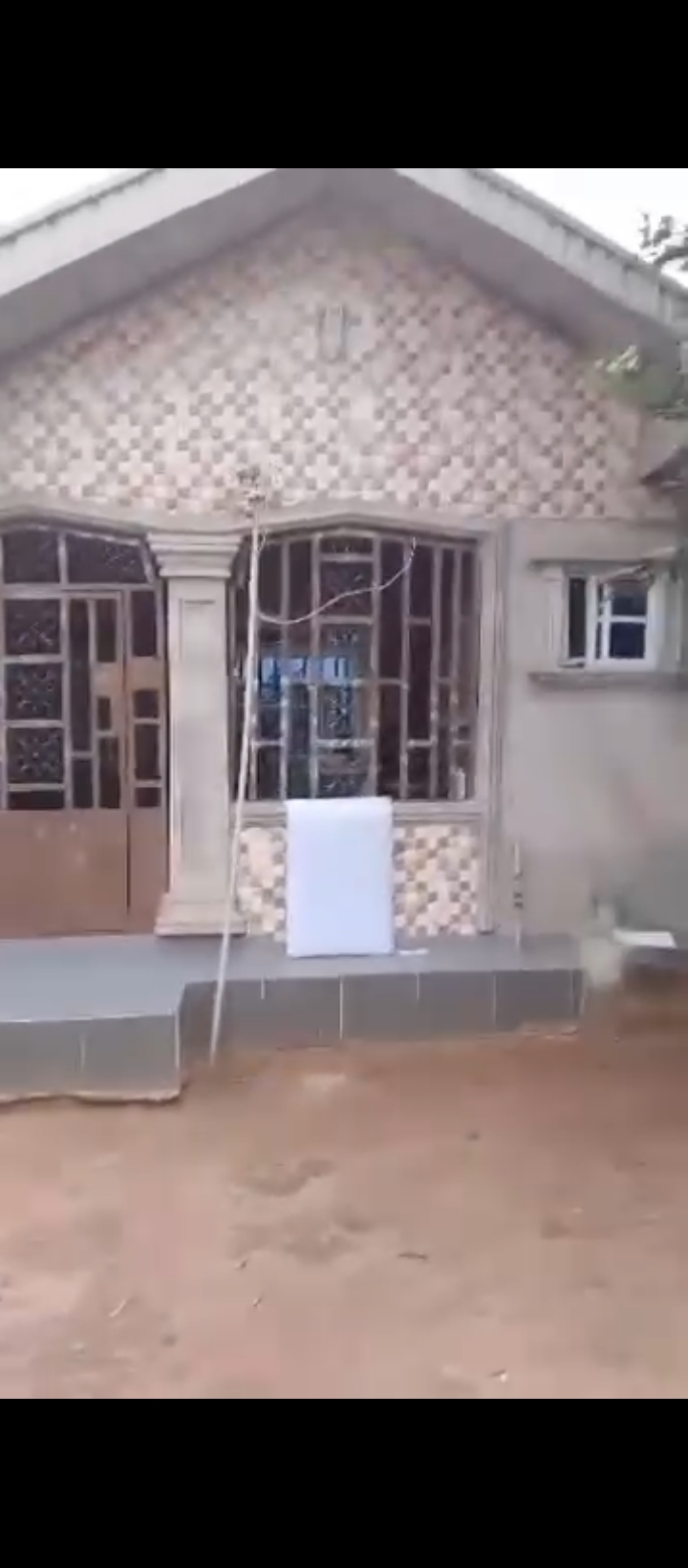 Uncompleted Building for Sale in Sapale road bypass, Edo cover picture