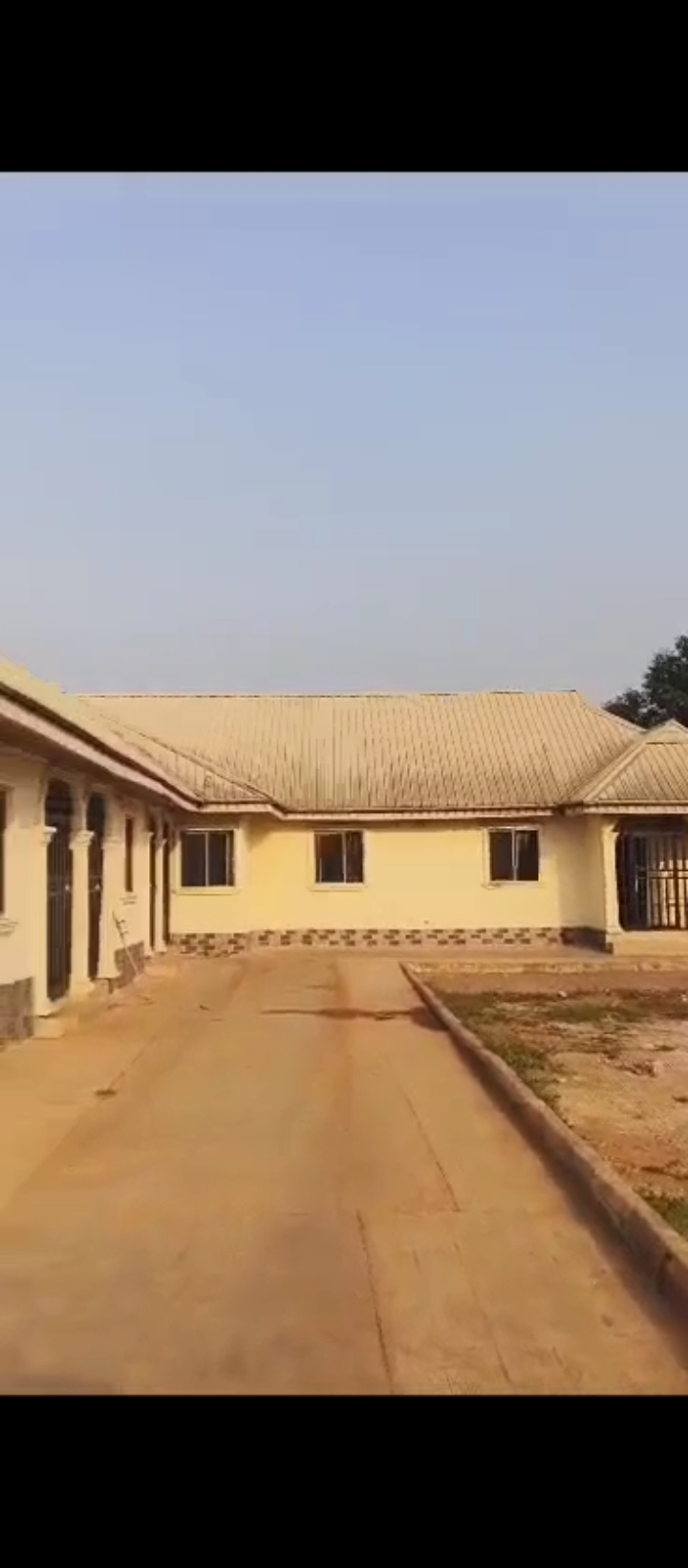 3 Bedroom Flat for Sale in Isihor, Edo cover picture