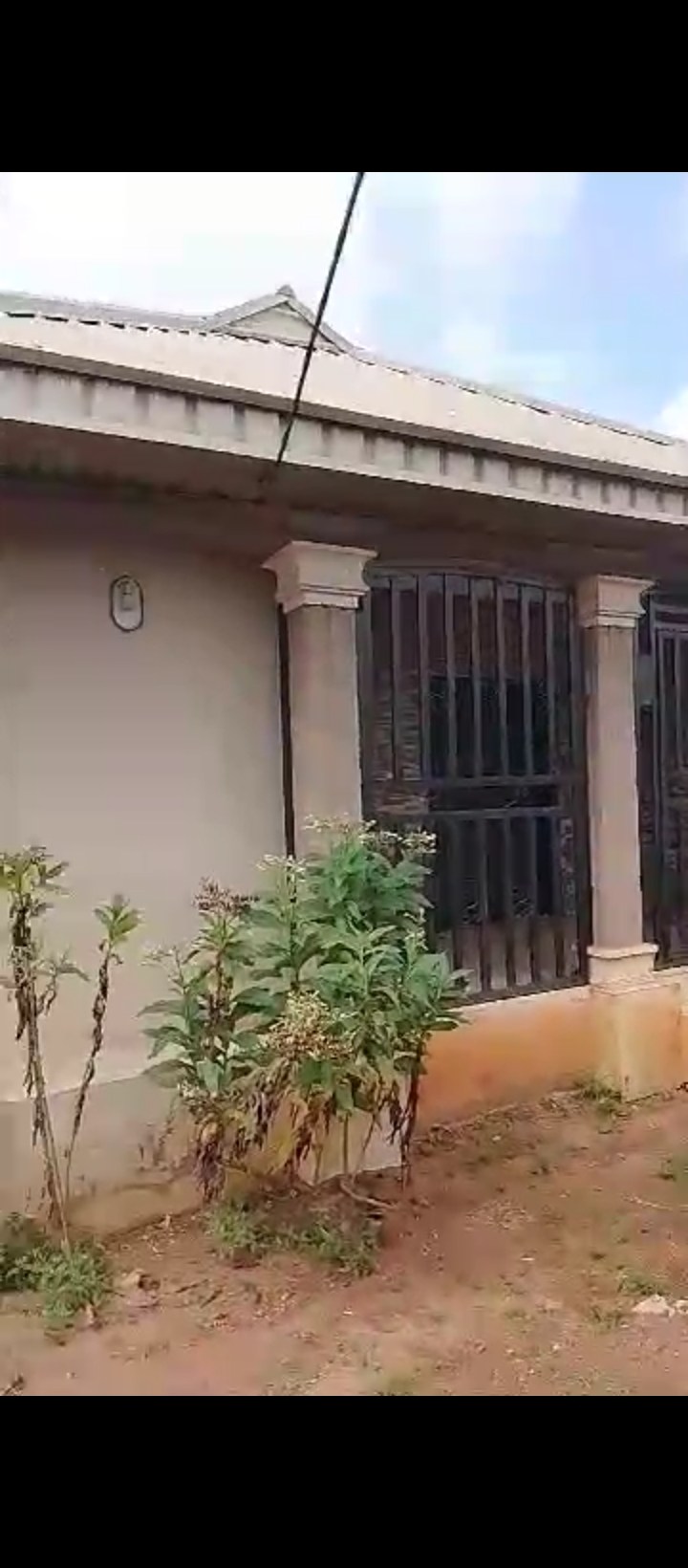 Bungalow for Sale in Sapele road, Edo cover picture