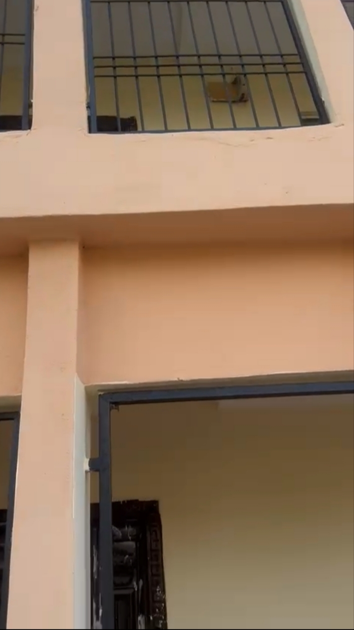 3 Bedroom Flat for Rent in Isihor, Edo cover picture