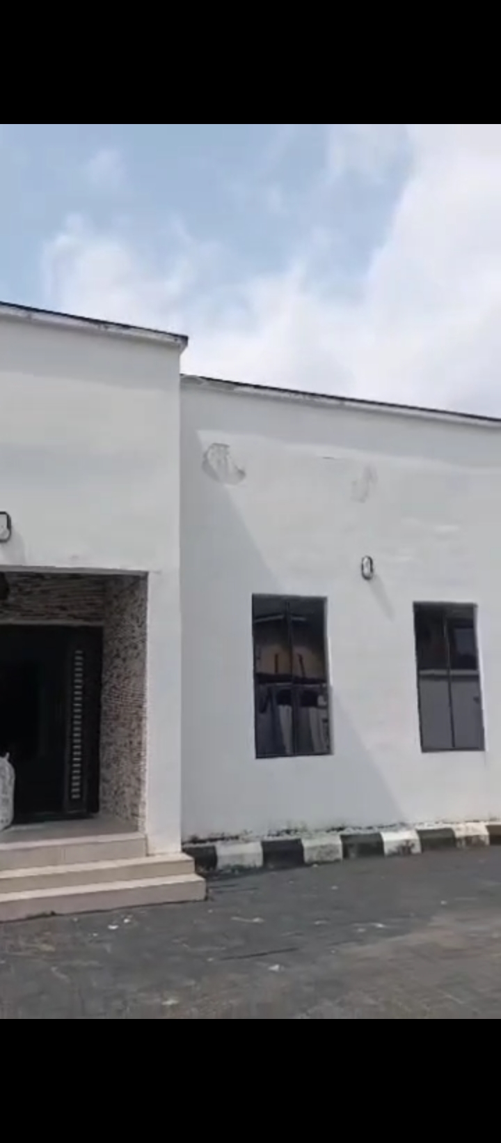 Bungalow for Sale in Ebo airport road, Edo cover picture