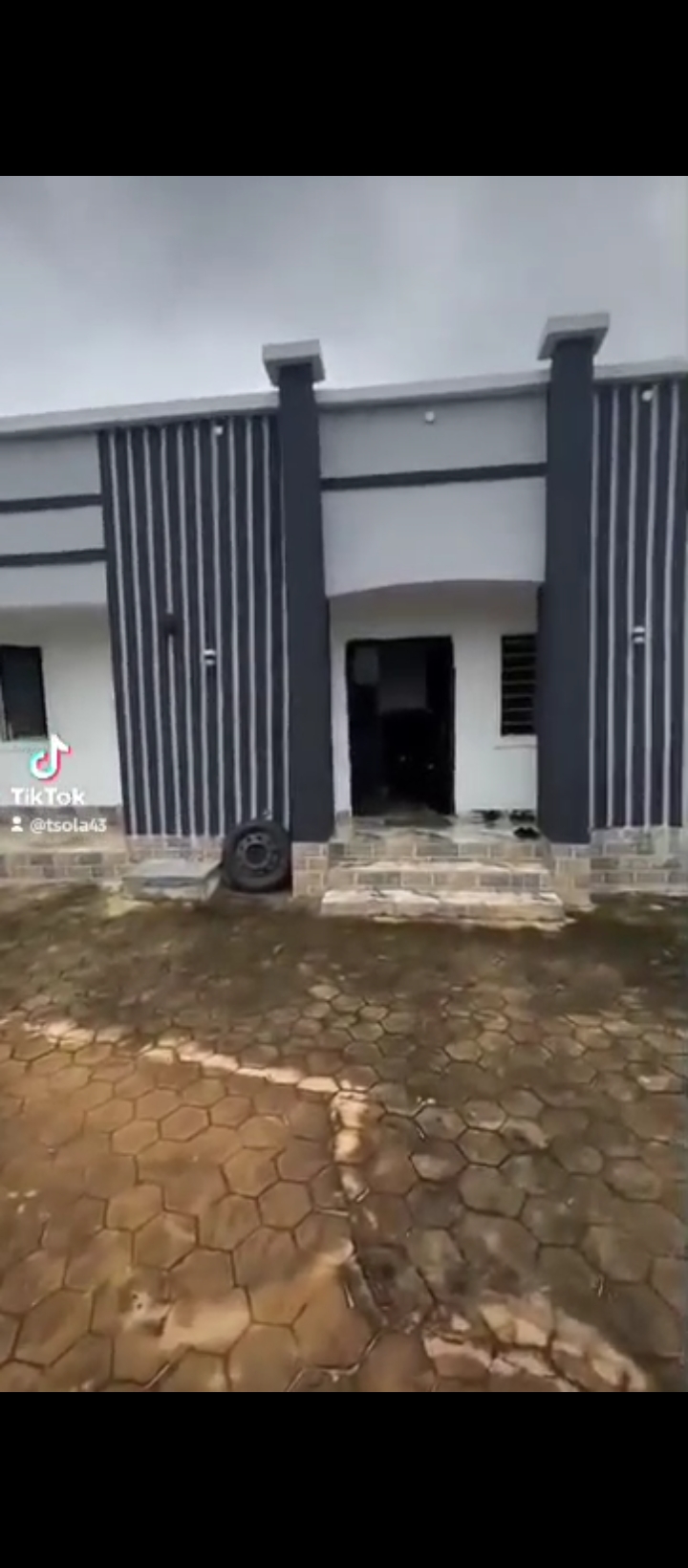 3 Bedroom Flat for Sale in Obagie sapele road, Edo cover picture