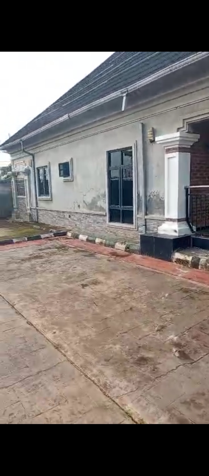 Bungalow for Sale in Peanut sapele road, Edo cover picture