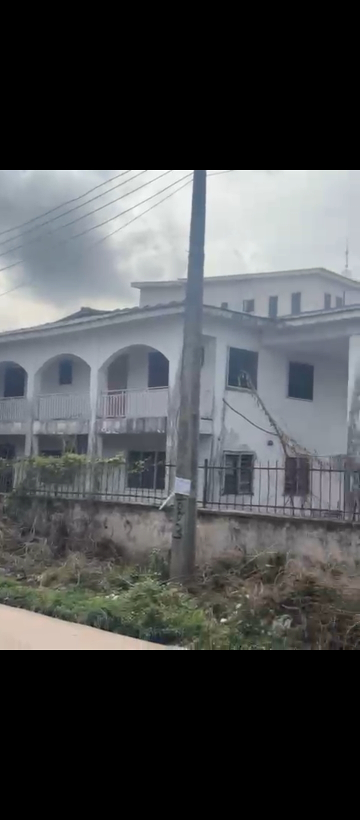 Duplex for Sale in Gra, Edo cover picture