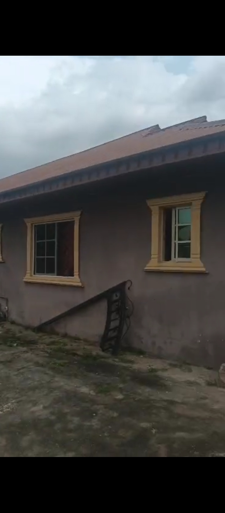 3 Bedroom Flat for Sale in Amagba, Edo cover picture