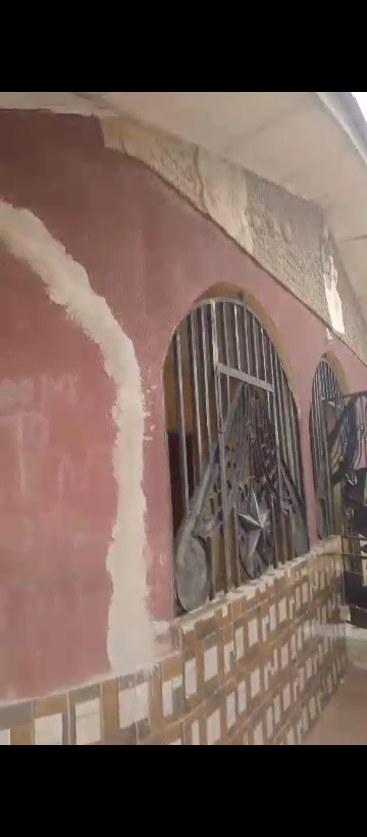 Hostel for Sale in Upper saponkba aifuwa, Edo cover picture