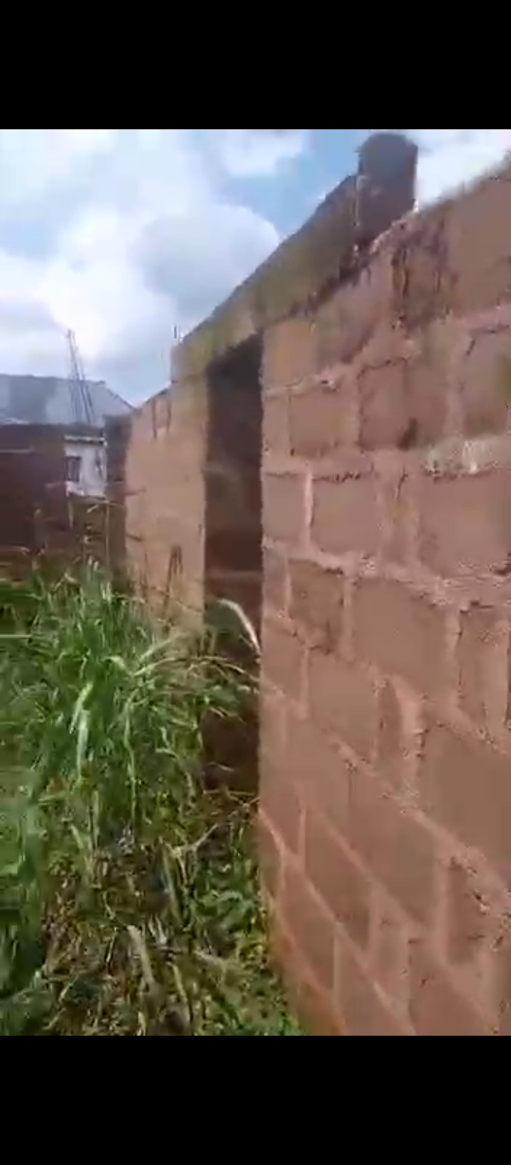 Uncompleted Building for Sale in Obviogie Benin Lagos road, Edo cover picture