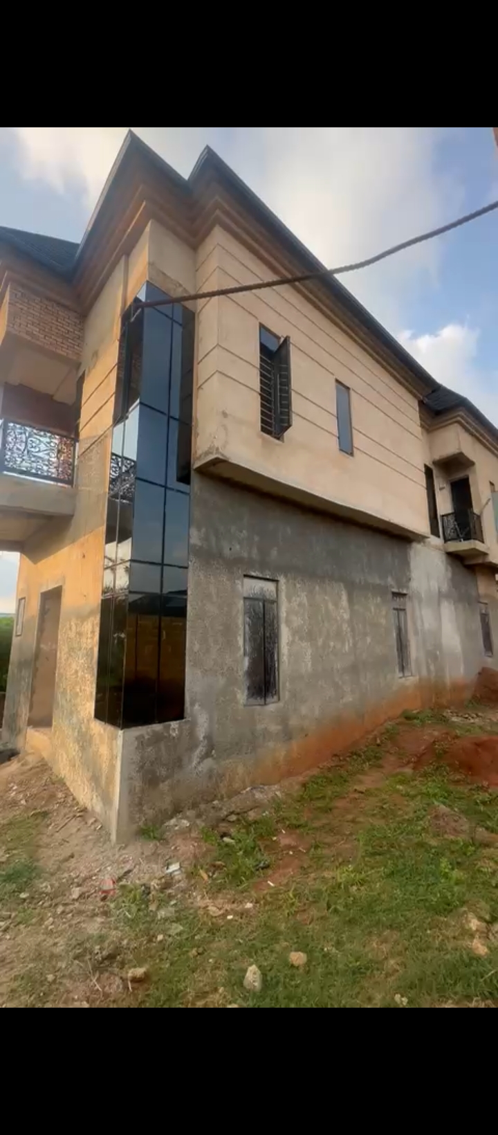 Duplex for Sale in Amagbe, Edo cover picture