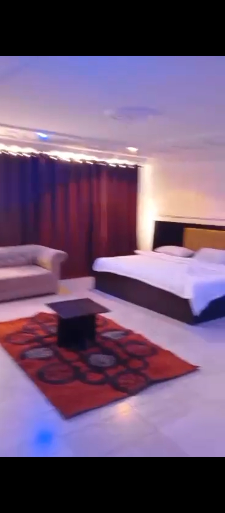 Hotel for Sale in Airport road, Edo cover picture