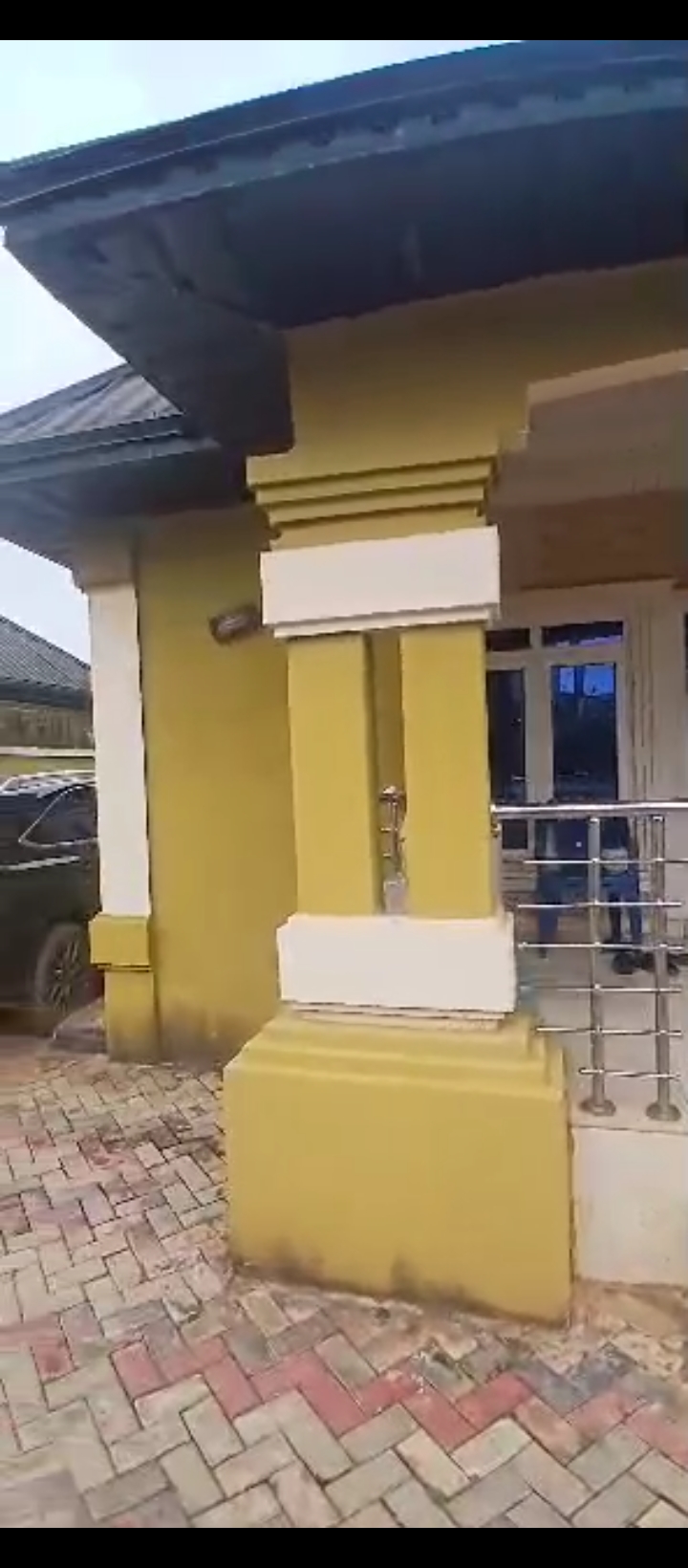 3 Bedroom Flat for Sale in Agip sapale road, Edo cover picture