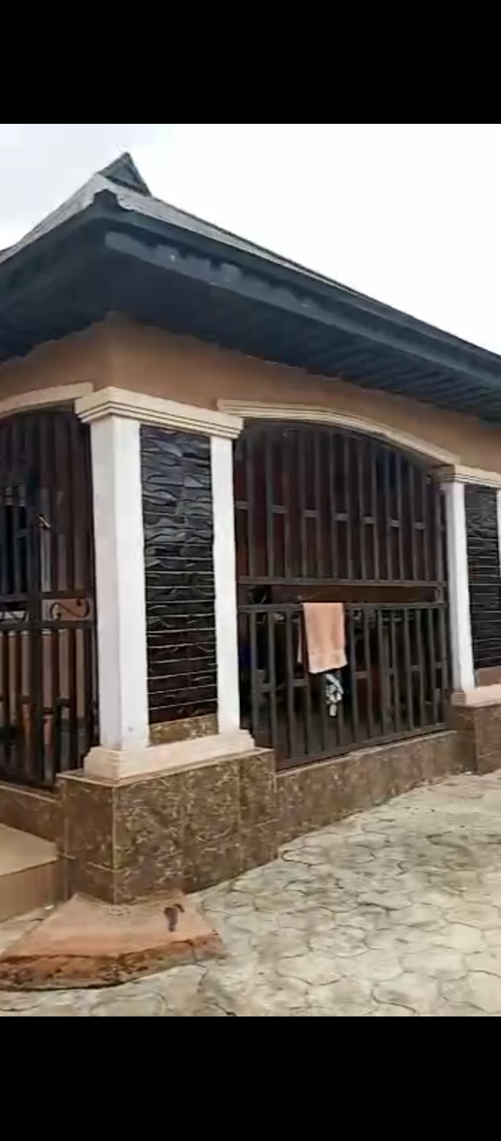 2 Bedroom Flat for Sale in Sapele road, Edo cover picture