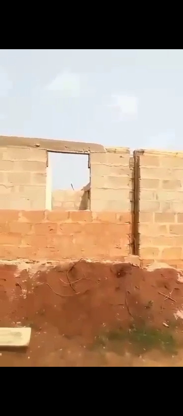 Uncompleted Building for Sale in Uteh, Edo cover picture