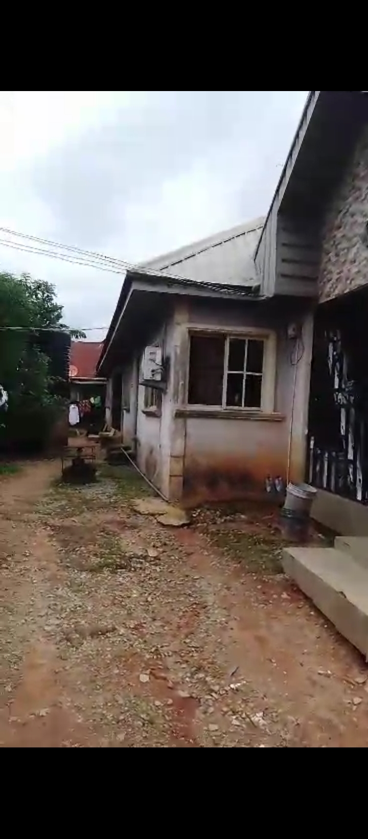 3 Bedroom Flat for Sale in Ogunwemnyi, Edo cover picture