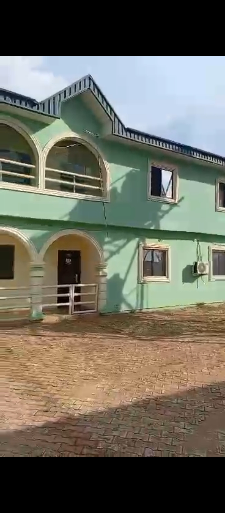 3 Bedroom Flat for Sale in Ekehuan road, Edo cover picture