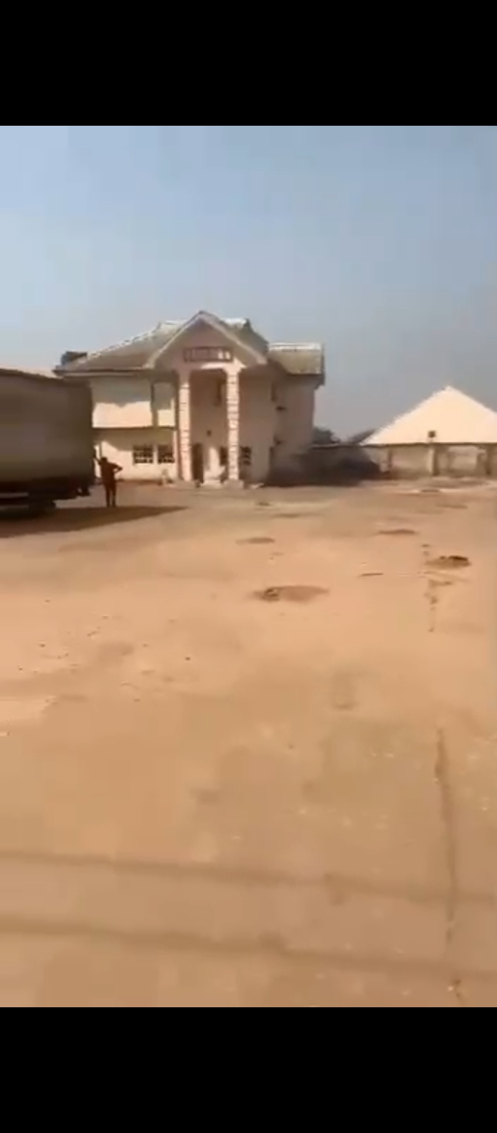 Duplex for Sale in Sapele road, Edo cover picture