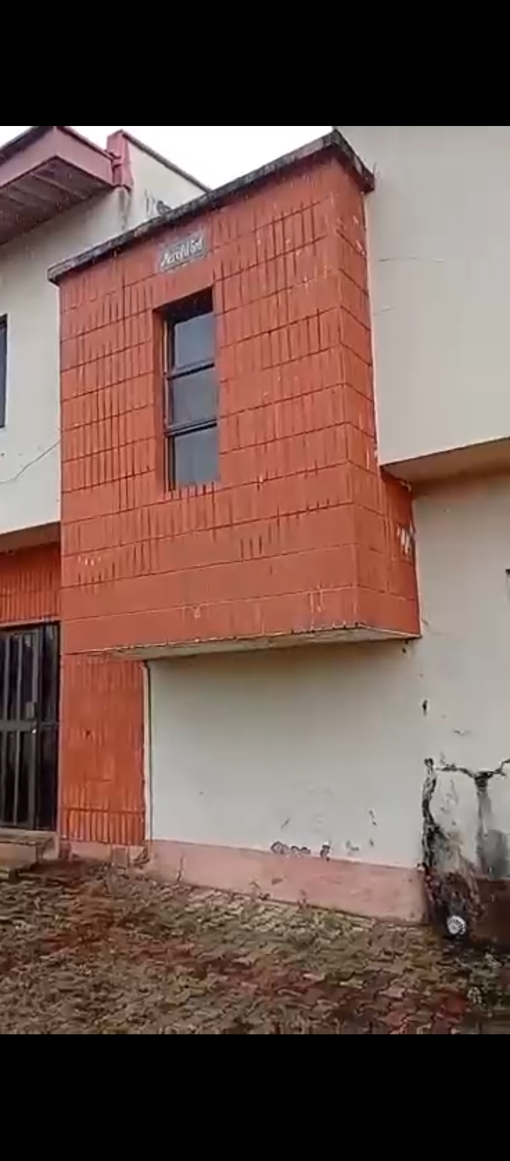 Duplex for Sale in Off 2nd ugbor, Edo cover picture