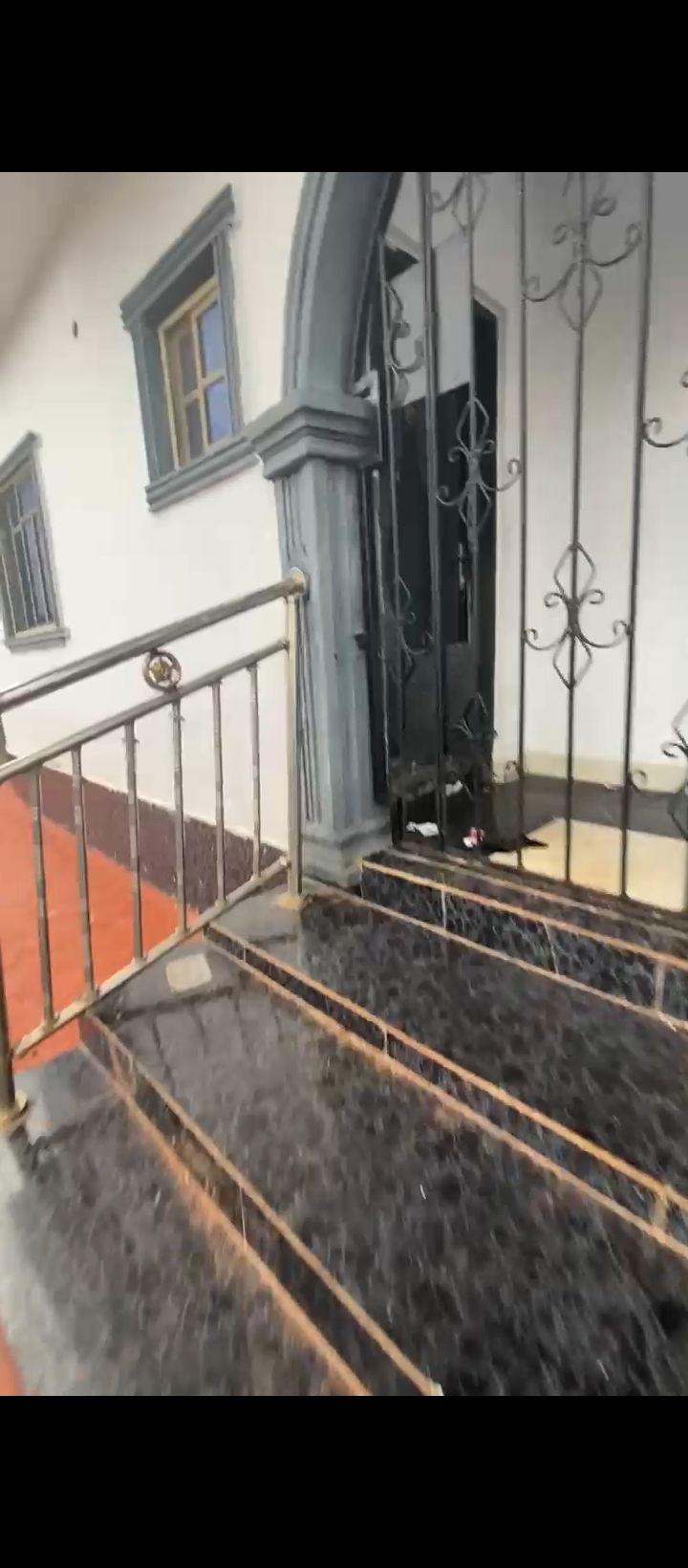 3 Bedroom Flat for Rent in Isihor, Edo cover picture