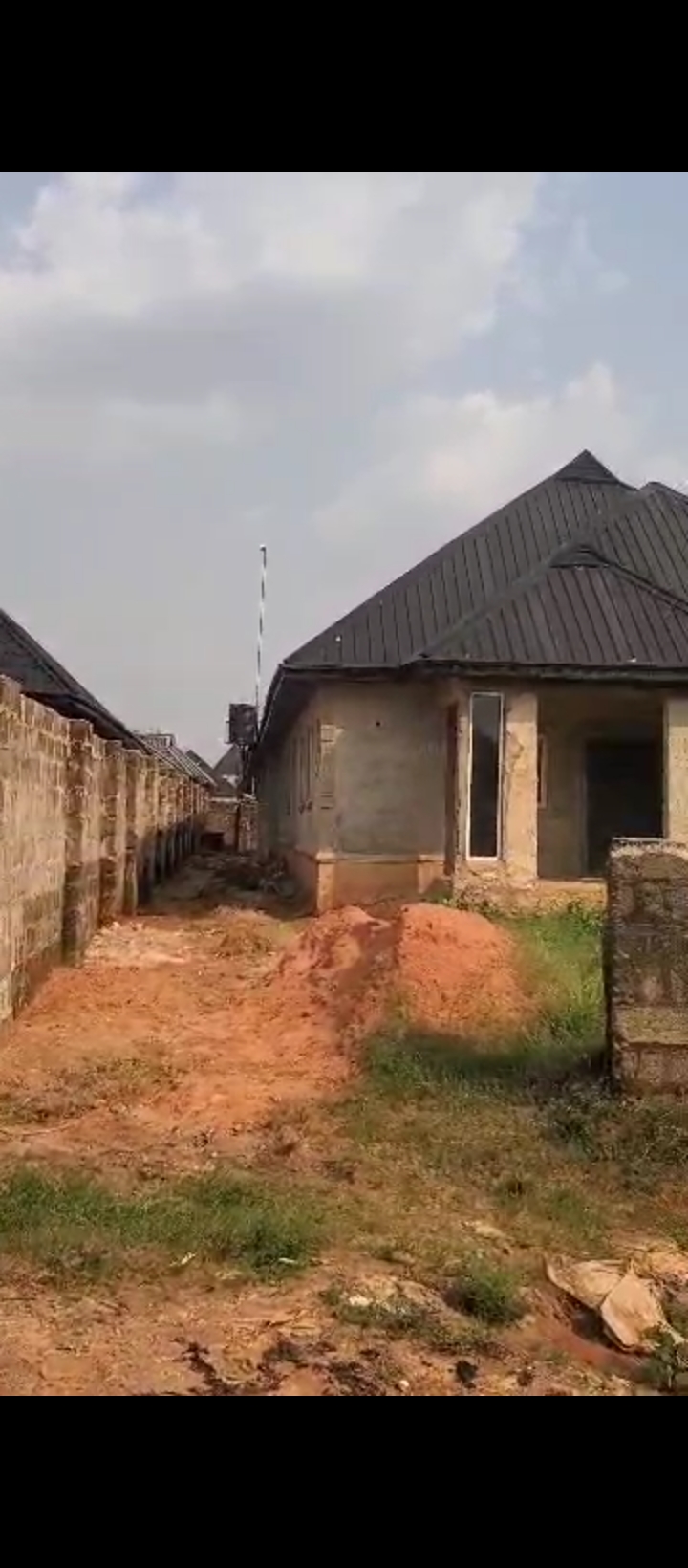 3 Bedroom Flat for Sale in Ewodia airport road, Edo cover picture