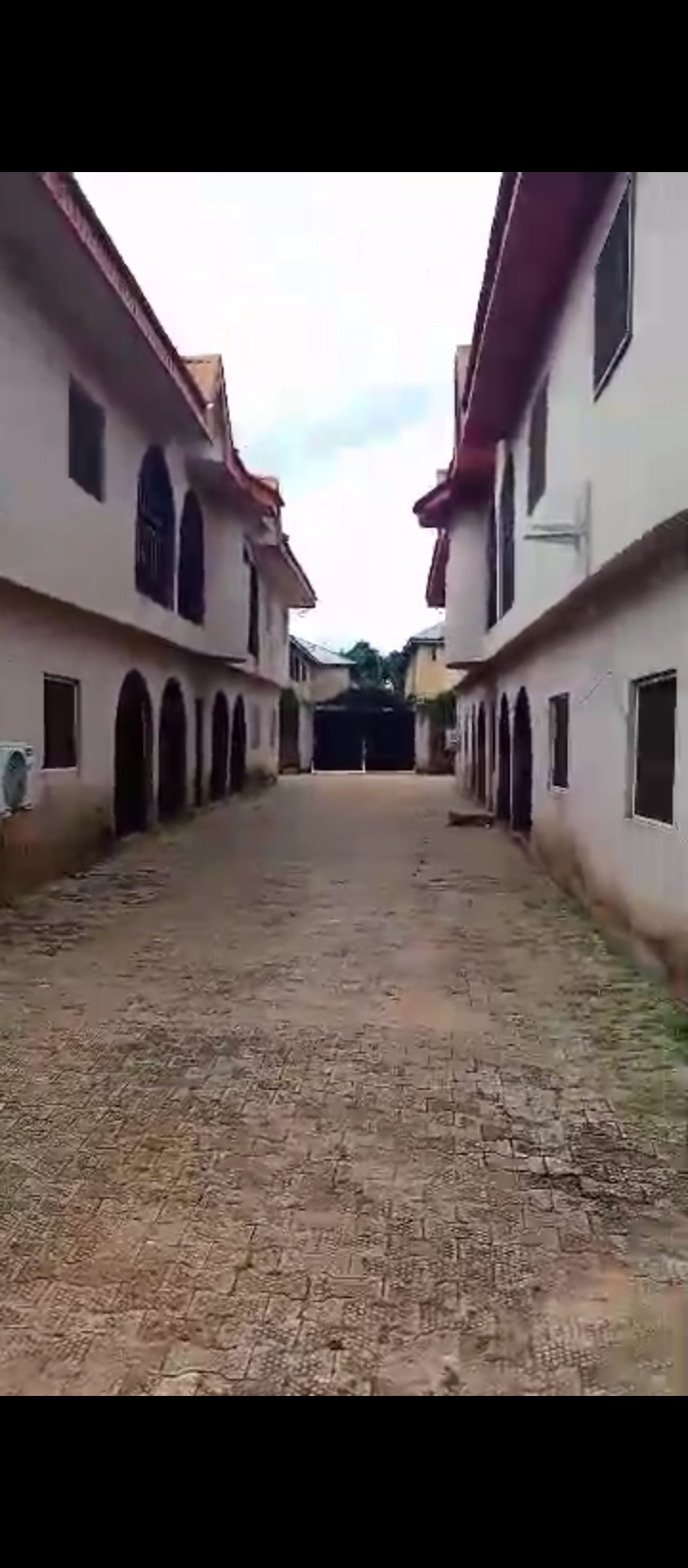 3 Bedroom Flat in Ekehuan road Edo cover picture