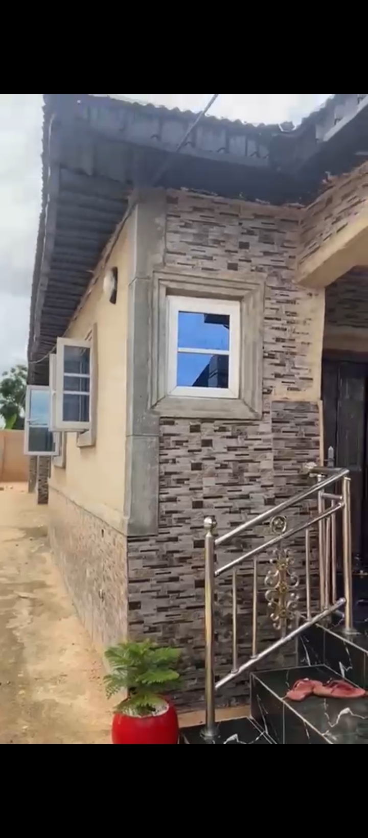 3 Bedroom Flat for Sale in Amagba, Edo cover picture