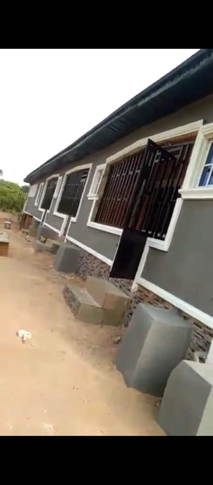 3 Bedroom Flat for Sale in Obazagbon airport road, Edo cover picture