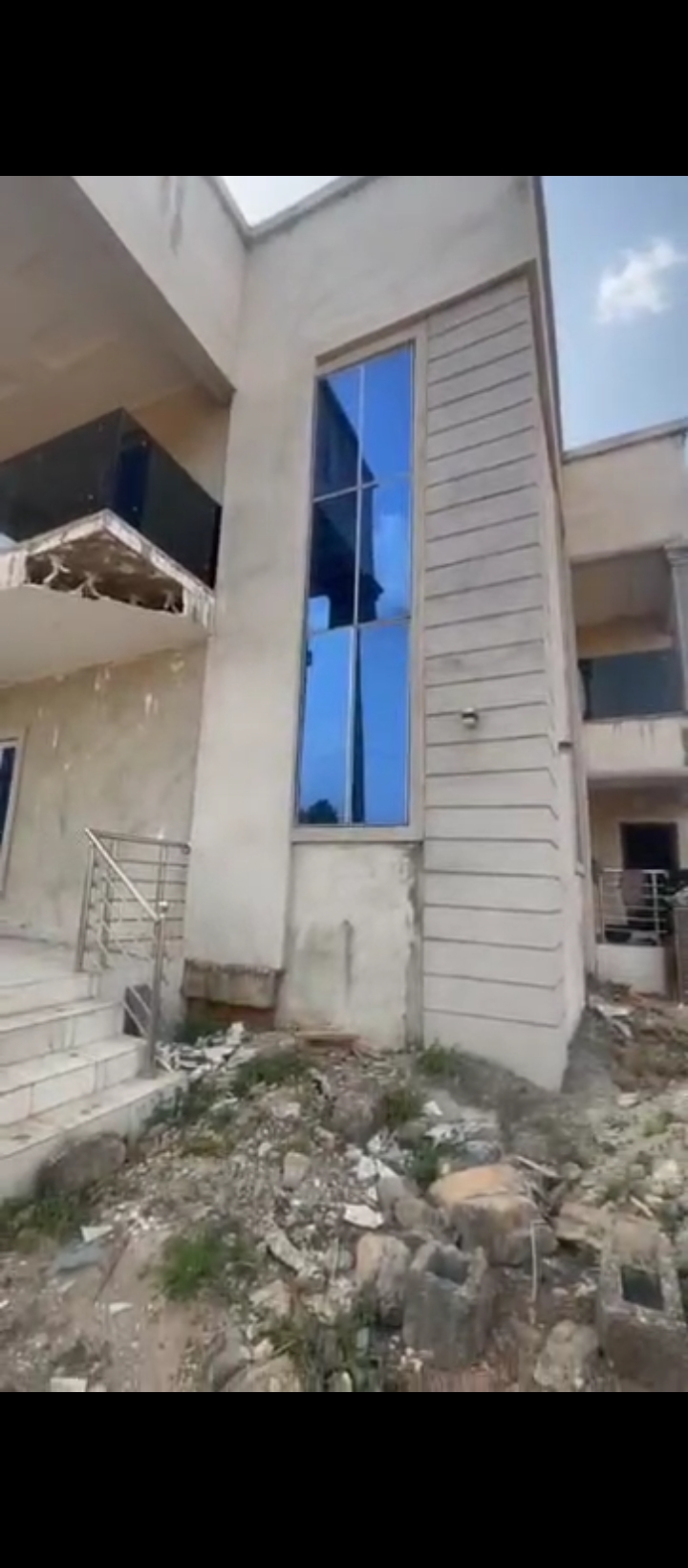 Duplex for Sale in Sapele road, Edo cover picture