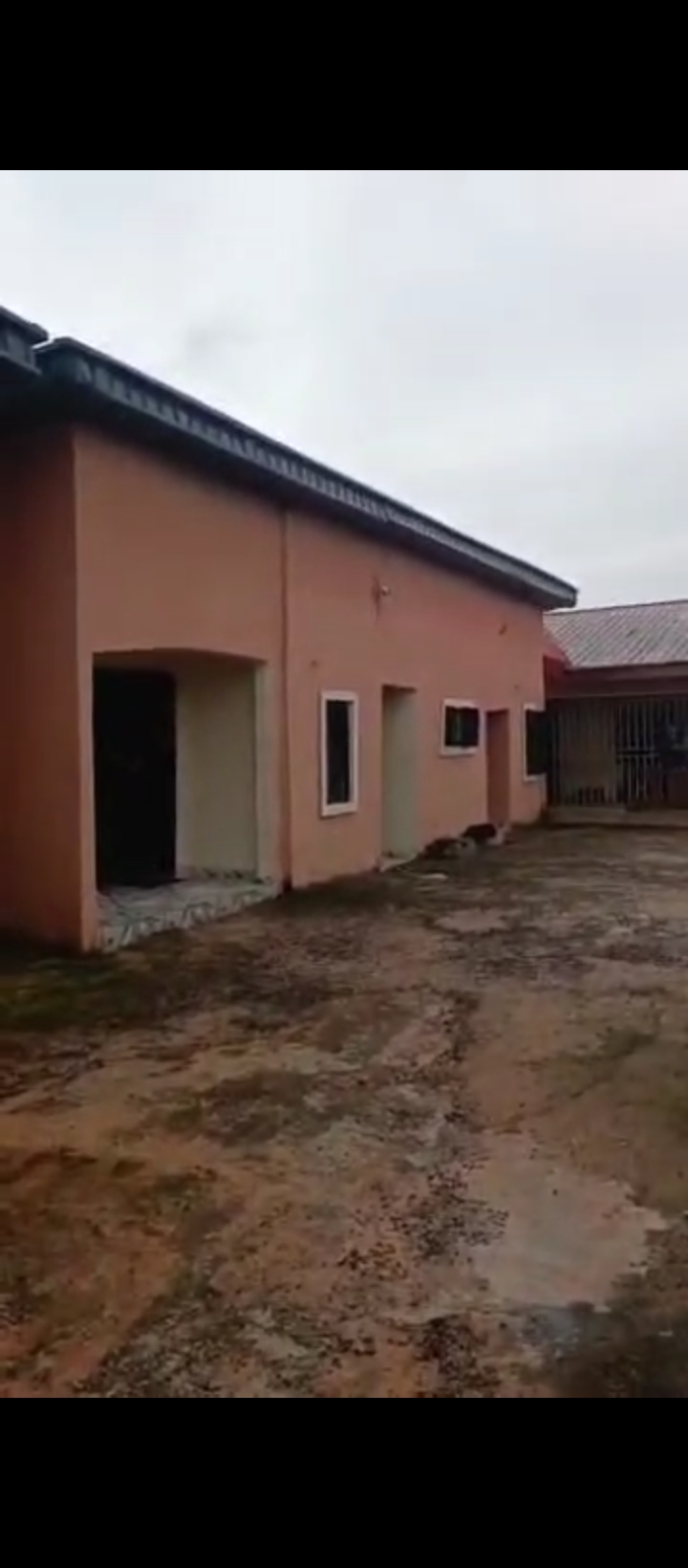 2 Bedroom Flat for Sale in Ekehuan road, Edo cover picture